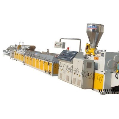 塑料機械——PVC管材生產線