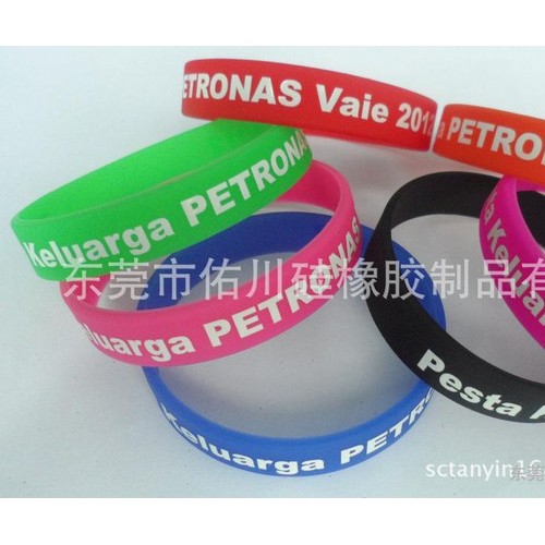 單色sports硅橡膠手環(huán)，來(lái)圖定制加工，印logo