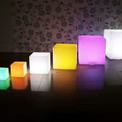 博源Boyuan 滾塑加工， LED 發(fā)光 吧臺，LED 花盆，LED 冰桶， LED 裝飾球， LED 餐桌椅