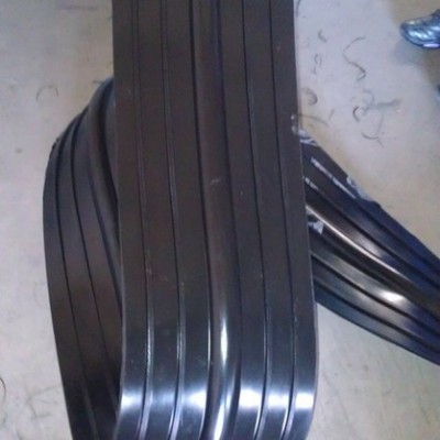 康晟供應(yīng)**橡膠止水帶、背貼式止水帶、中埋式止水帶