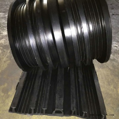 背貼式橡膠止水帶 變形縫橡背貼膠止水帶  施工縫背貼橡膠止水帶 專業(yè)背貼橡膠止水帶生產(chǎn)廠家 350×8