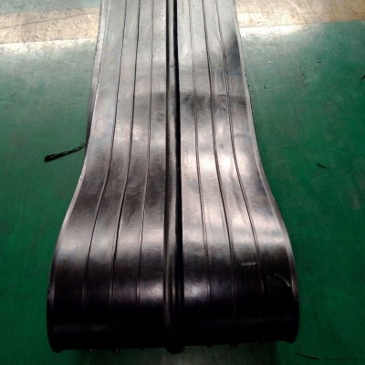 建橋 中埋橡膠止水帶價格、十五年專業(yè)橡膠止水帶生產(chǎn)廠家、變形縫專用橋橡膠止水帶300×8