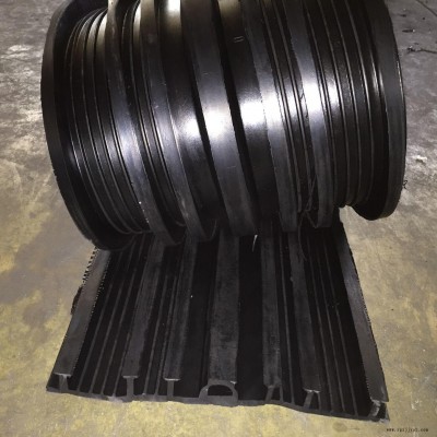 建橋橡膠 350×8國(guó)標(biāo)外貼式橡膠止水帶 生產(chǎn)廠家、變形縫外貼式橡膠止水帶、施工縫橡膠止水帶、專業(yè)橡膠止水帶 生產(chǎn)廠家