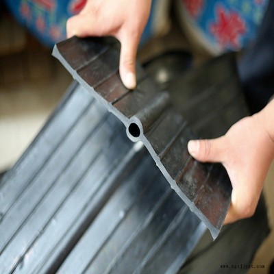 建筑用橡膠止水帶 中埋式橡膠止水帶 鋼邊式止水帶  支持定制 龍翔 長期供應(yīng)