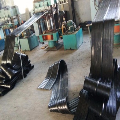 中埋式橡膠止水帶320×8mm，綜合管廊常用651型橡膠止水帶，專業(yè)止水帶廠家，質(zhì)量保障