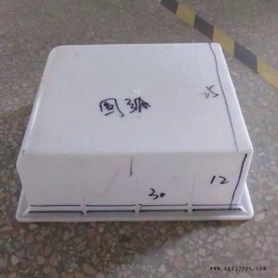 預(yù)制路肩石模具 馬路牙子模具生產(chǎn) 公路路肩石塑料模具 線條馬路牙子塑料模具