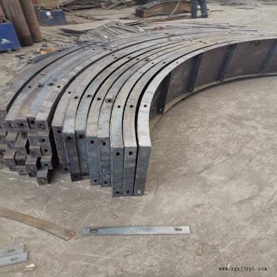 現(xiàn)澆拱形骨架護(hù)坡模具 山體拱形骨架護(hù)坡模具 翰軒模具