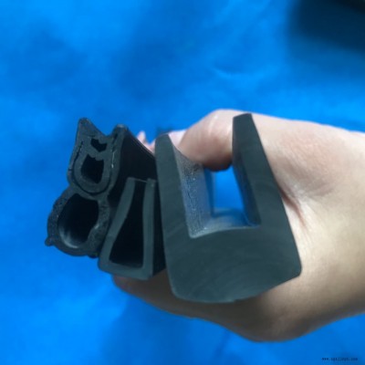 供應(yīng)_**_EPDM橡膠阻燃發(fā)泡密封條_阻燃防火橡膠密封條