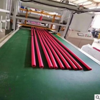 空調(diào)管道保溫橡塑海綿管 b1級阻燃閉孔發(fā)泡開口式復(fù)合鋁箔橡塑管