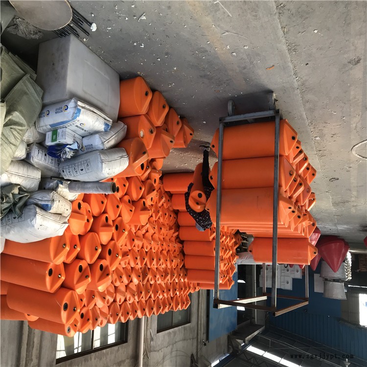 滾塑加工 滾塑浮球價格 滾塑加工 滾塑浮球價格