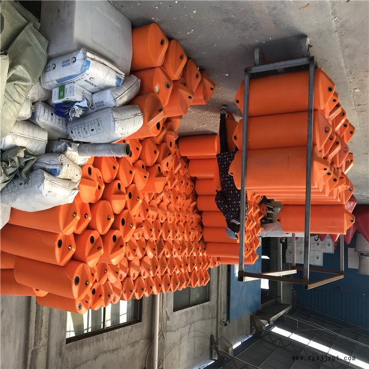 滾塑加工 滾塑浮球價格 滾塑加工 滾塑浮球價格