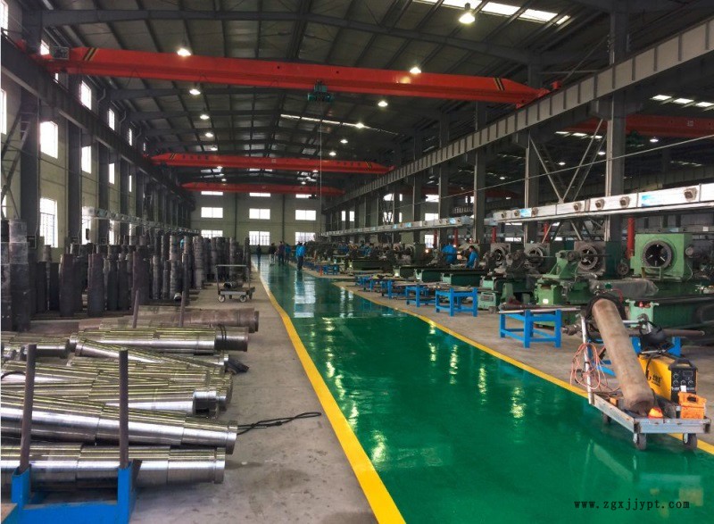 橡膠擠出機(jī)螺桿廠家_注塑機(jī)螺桿種類_65熔噴布機(jī)單螺桿