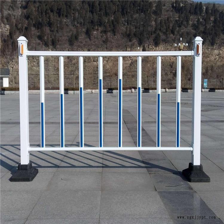 pvc市政護(hù)欄 鋅合金護(hù)欄 市政護(hù)欄生產(chǎn)商 星馳絲網(wǎng)批發(fā)