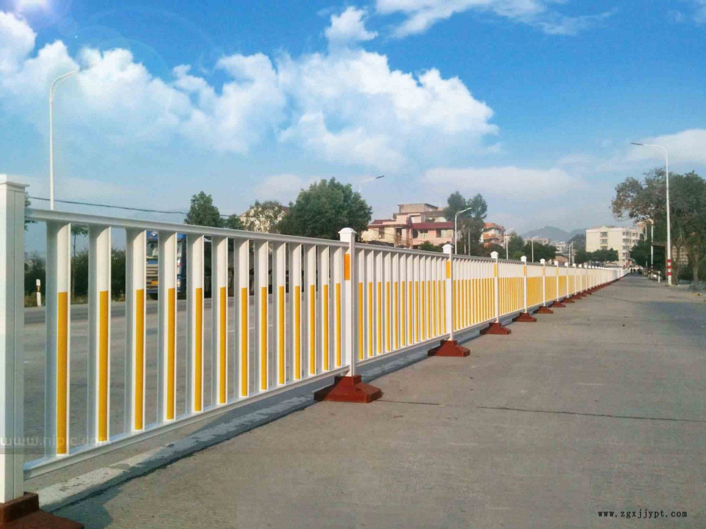 pvc塑鋼護欄 道路護欄 浸塑市政護欄 泓磊定制廠家