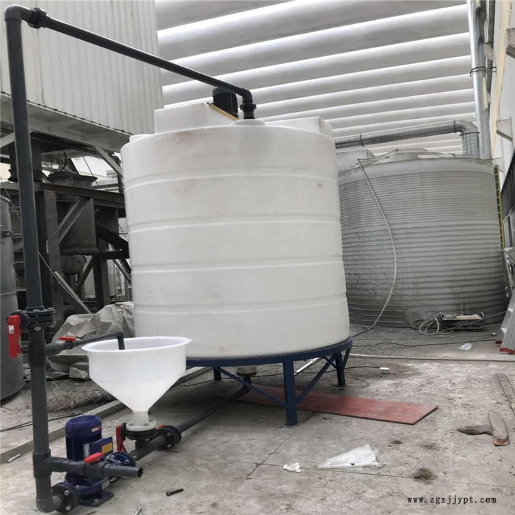 甬誠滾塑 5噸冷藏容器 10方成品塑料容器 有機懸浮物化工容器