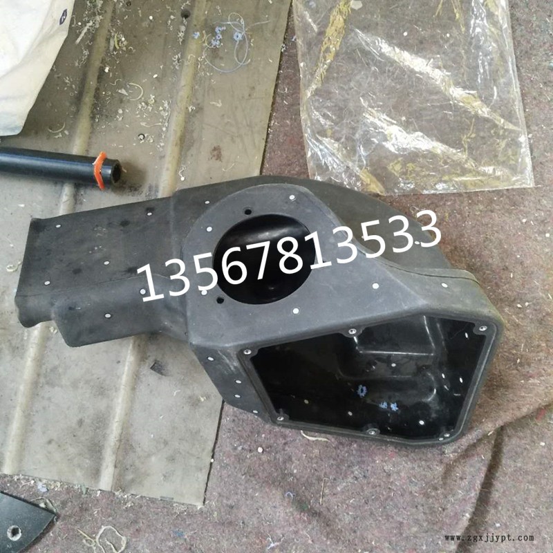 聚乙烯滾塑異形件加工，異形塑料浮筒開發(fā)加工，異形浮筒來圖加工示例圖4