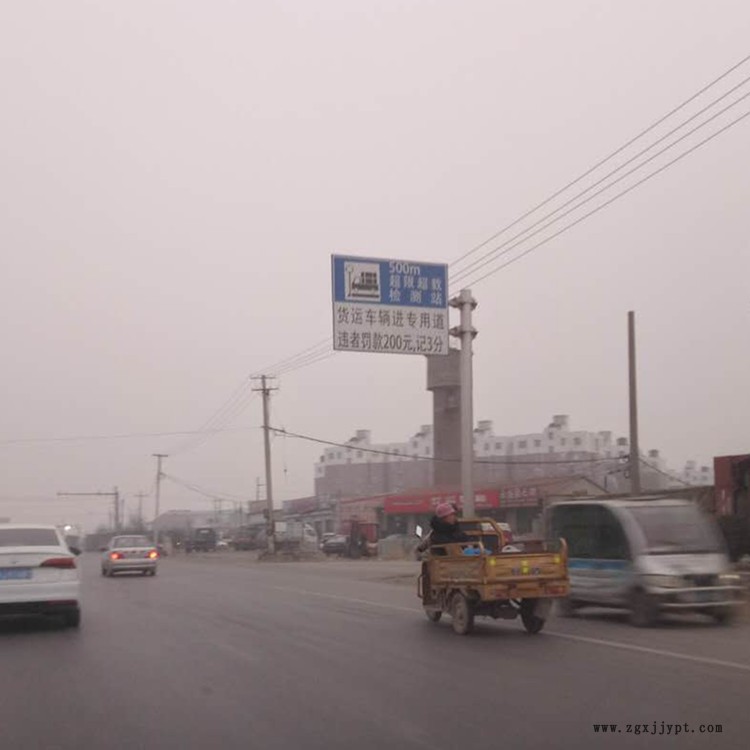 治安監(jiān)控桿 指路標志牌桿 單立柱標志桿 祥路標志桿專業(yè)生產(chǎn)