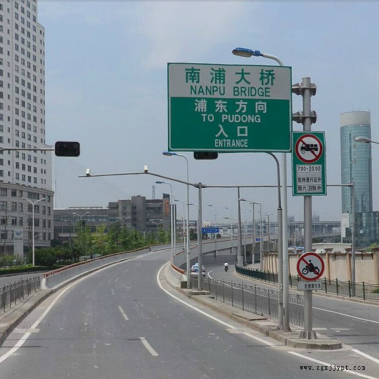 祥路專(zhuān)業(yè)生產(chǎn) 鋼管桿 道路運(yùn)輸標(biāo)志牌 警示桿