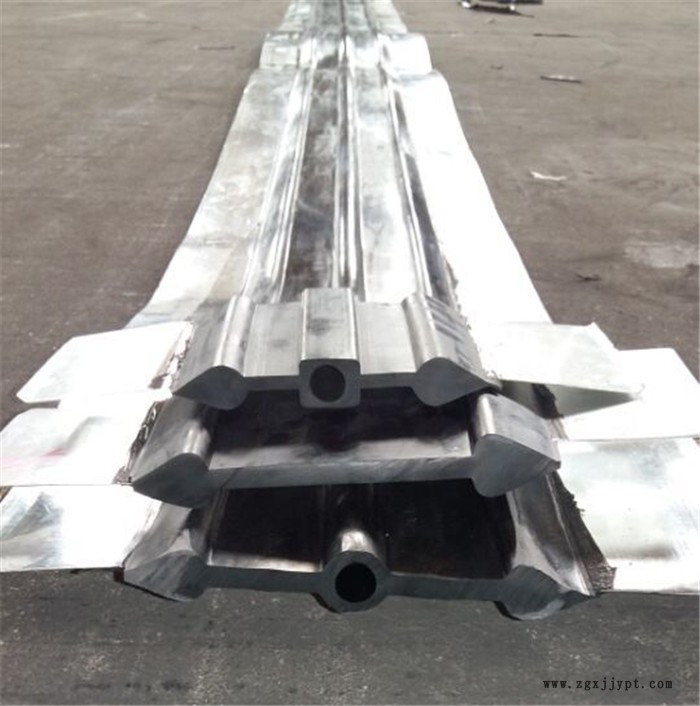 67047699.jpg 鋼邊止水帶111.jpg