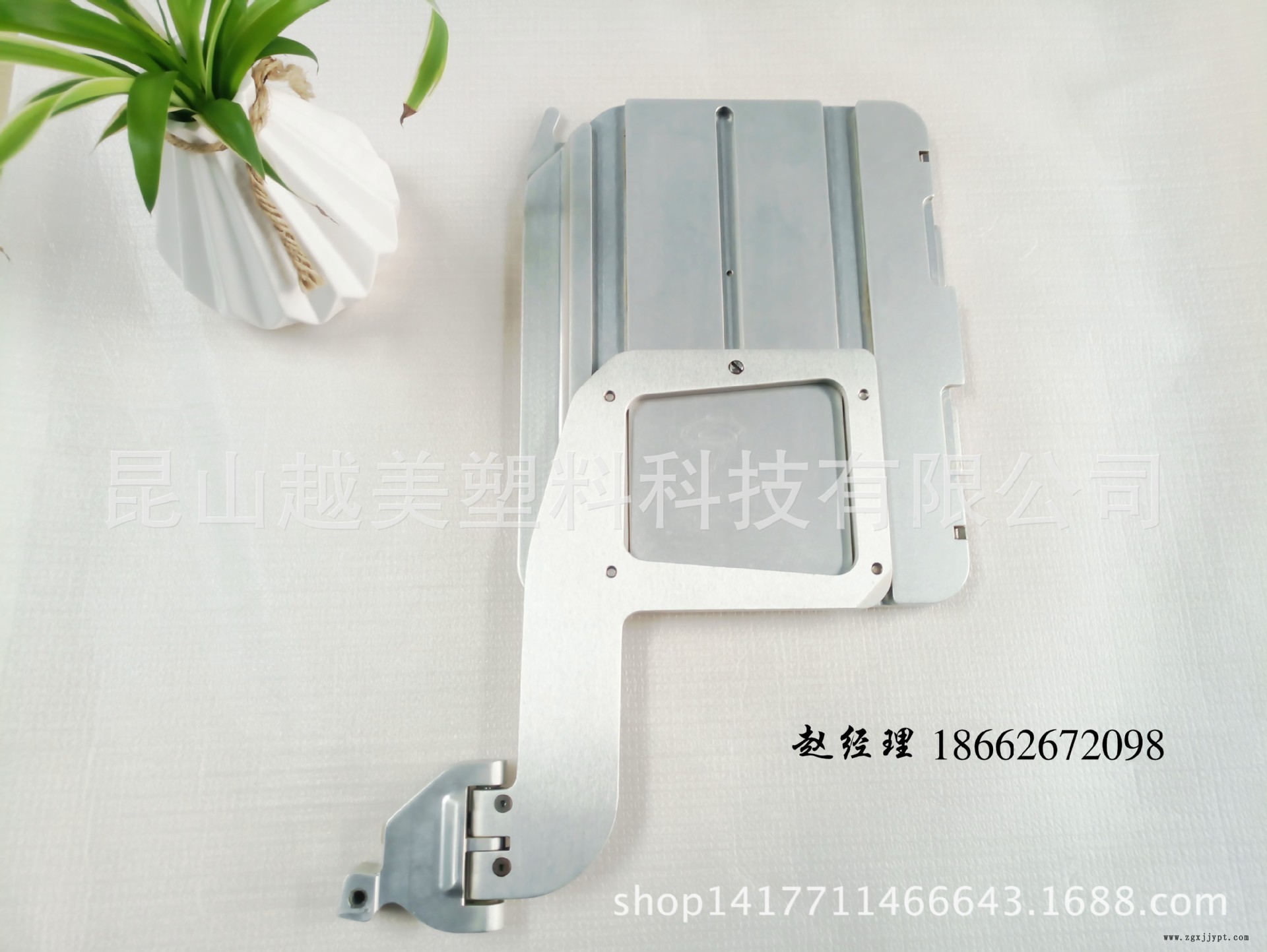 廠家直銷 汽車 飛機(jī)改裝專用小桌板 可定制注塑加工塑料桌板汽車示例圖4