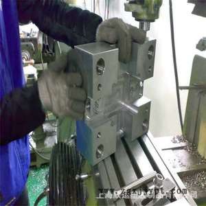 廠家定制寵物碗塑料模具設(shè)計開模注塑加工貓狗食具塑料開模具注塑示例圖1