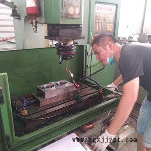 定制寵物吹水機(jī)塑料配件開模具注塑加工制造ABS件注塑模具加工廠示例圖4