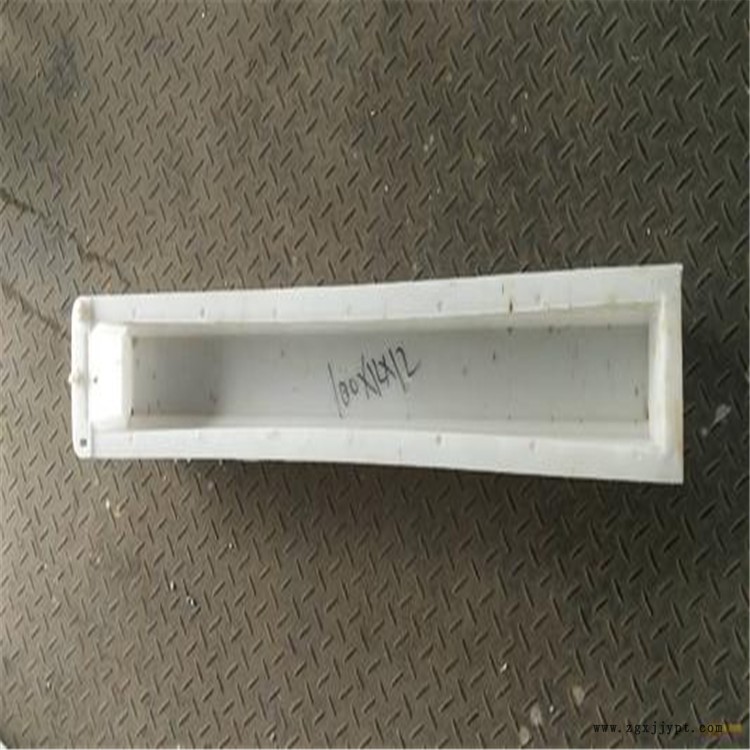 翰軒模具 電纜標志樁模具 批發(fā)公路標志樁模具 價格出售