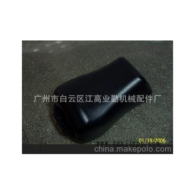 廣州供應(yīng)塑料水箱、各種吹塑加工。質(zhì)優(yōu)價廉。