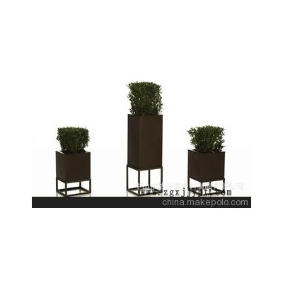 滾塑加工、優(yōu)質(zhì)滾塑制品、LED滾塑燈飾制品