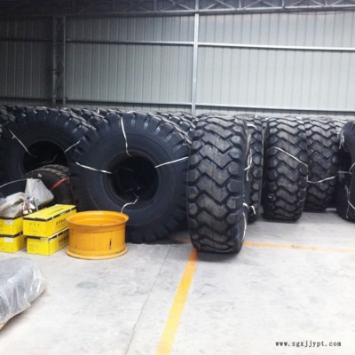 17.5-25裝載機(jī)小花紋輪胎 風(fēng)神鏟車輪胎 50型號價(jià)格 17.5-25裝載機(jī)輪胎