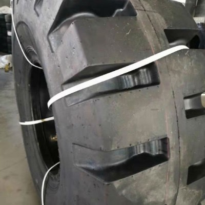 **23.5-25半實心輪胎 23.5-25 L5 50鏟車半實心輪胎 50鏟車裝載機(jī)輪胎 30裝載機(jī)輪胎 17.5