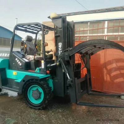 1廠家供應(yīng)、液壓行走、內(nèi)燃式越野叉車(chē)、普通叉車(chē) 實(shí)心輪胎 四驅(qū)越野叉車(chē)實(shí)心輪胎195