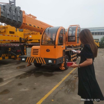 農(nóng)用吊車 建筑工地專用16噸吊車 輪胎式16噸起重機 價格便宜