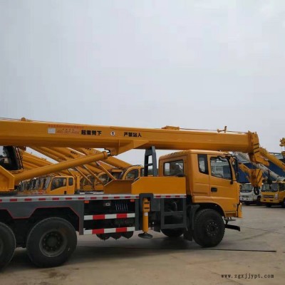 東風(fēng)25噸汽車(chē)吊廠家 輪胎式車(chē)載汽車(chē)吊 25噸自制吊車(chē)價(jià)格圖片