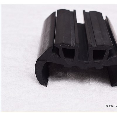 橡膠條四方阻燃膠條現(xiàn)貨供應