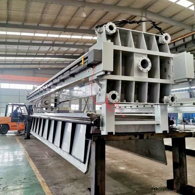 1000型自動(dòng)高壓聚丙烯隔膜壓濾機(jī)污泥脫水隔膜壓濾機(jī)廠家