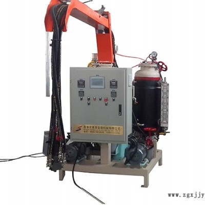 聚氨酯高壓發(fā)泡機多少錢-聚氨酯設備供應商-泰安高壓發(fā)泡機