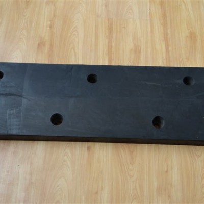 降低沖擊翻車機(jī)靠車板銷售-漢戎機(jī)械零售商家