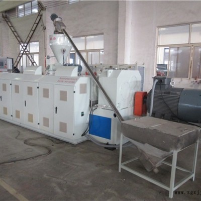 wpc-威爾拉伸機-wpc結(jié)皮發(fā)泡板設備