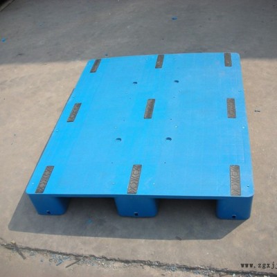 供應(yīng)濟(jì)陽(yáng)縣塑料托盤(pán)！塑料托盤(pán)廠家！2016 價(jià)格！