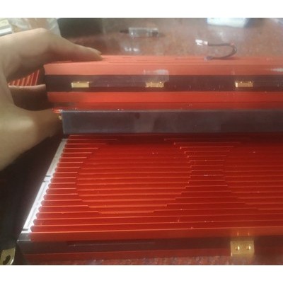 電動(dòng)保護(hù)板低壓注塑模具