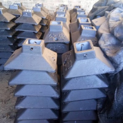 馬路隔離墩子 底盤長(zhǎng)寬高可以定做交通隔離墩 按需要定做 模具實(shí)型鑄造