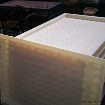 保定市永大塑料制品有限公司RPC蓋板塑料成型模