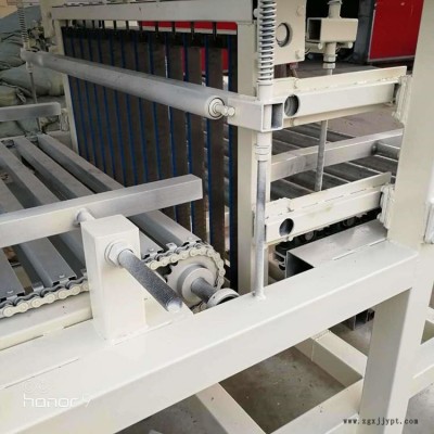 廊坊長鑫 水泥發(fā)泡保溫板生產設備 提供新配方發(fā)泡劑