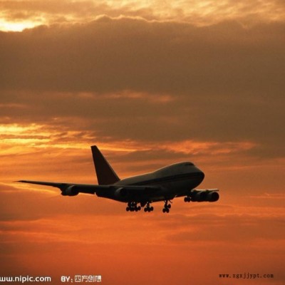 炭黑國(guó)際快遞，石蠟國(guó)際快遞，活性炭國(guó)際快遞，選擇上海易馳就是選擇專業(yè)服務(wù)