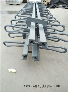 新聞:廣西崇左橡膠伸縮縫廠家現(xiàn)場(chǎng)施工