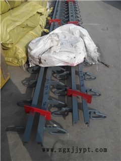 新聞:貴州遵義橋梁伸縮縫現(xiàn)場(chǎng)施工