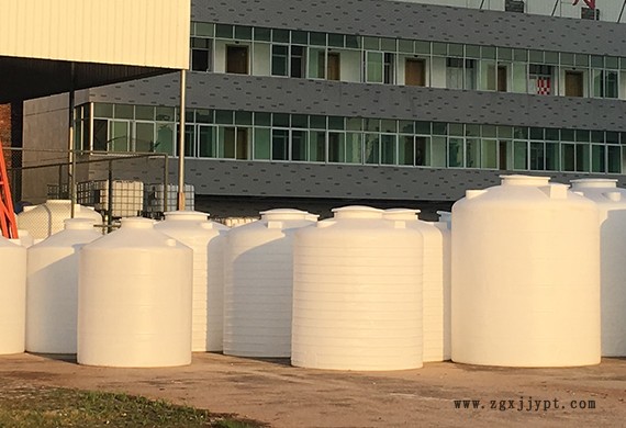 武漢容器8立方塑料儲罐