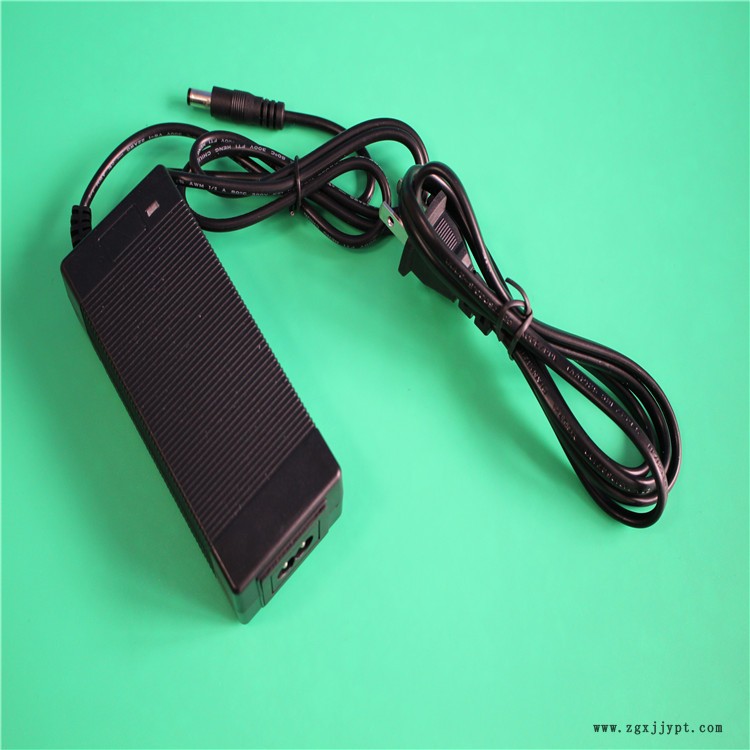 吉安陶瓷，PET電動打包機(jī)圖片