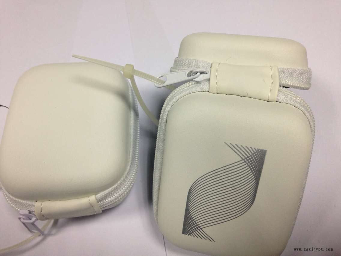 2676353918_562772099